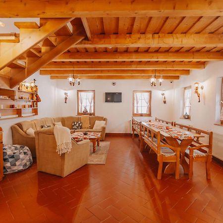 Lolo Park Resort Lacu Rosu Ngoại thất bức ảnh